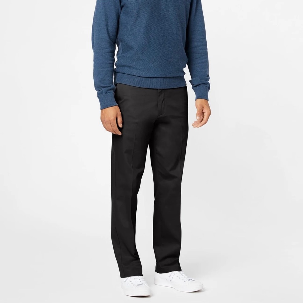 Dockers Men’s Signature Khakis, Straight Fit